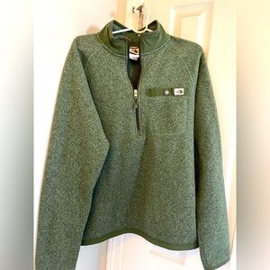 The North Face 1/4 zip